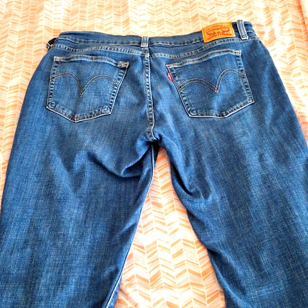 Levi jeans
